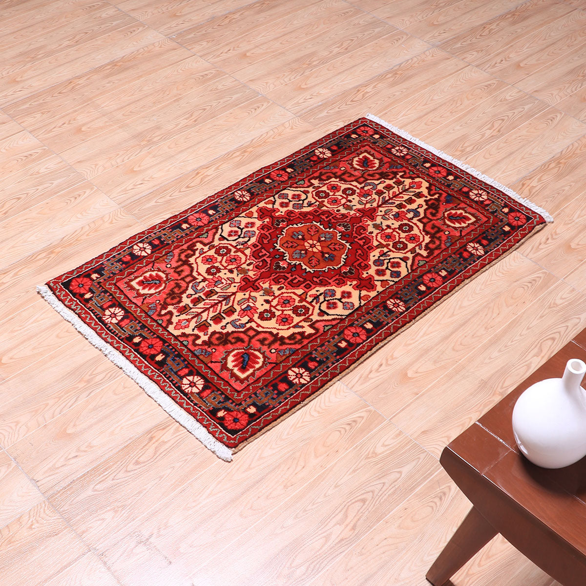 ペルシャ絨毯(イラン産)バクティアリ 103×63cm(FS-70062)