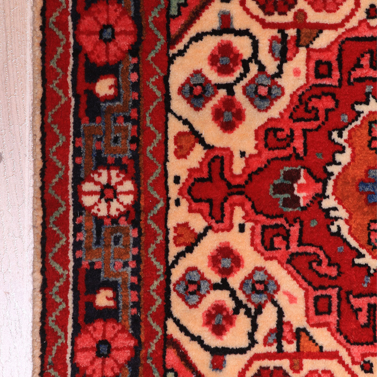 ペルシャ絨毯(イラン産)バクティアリ 105×65cm(FS-70063)