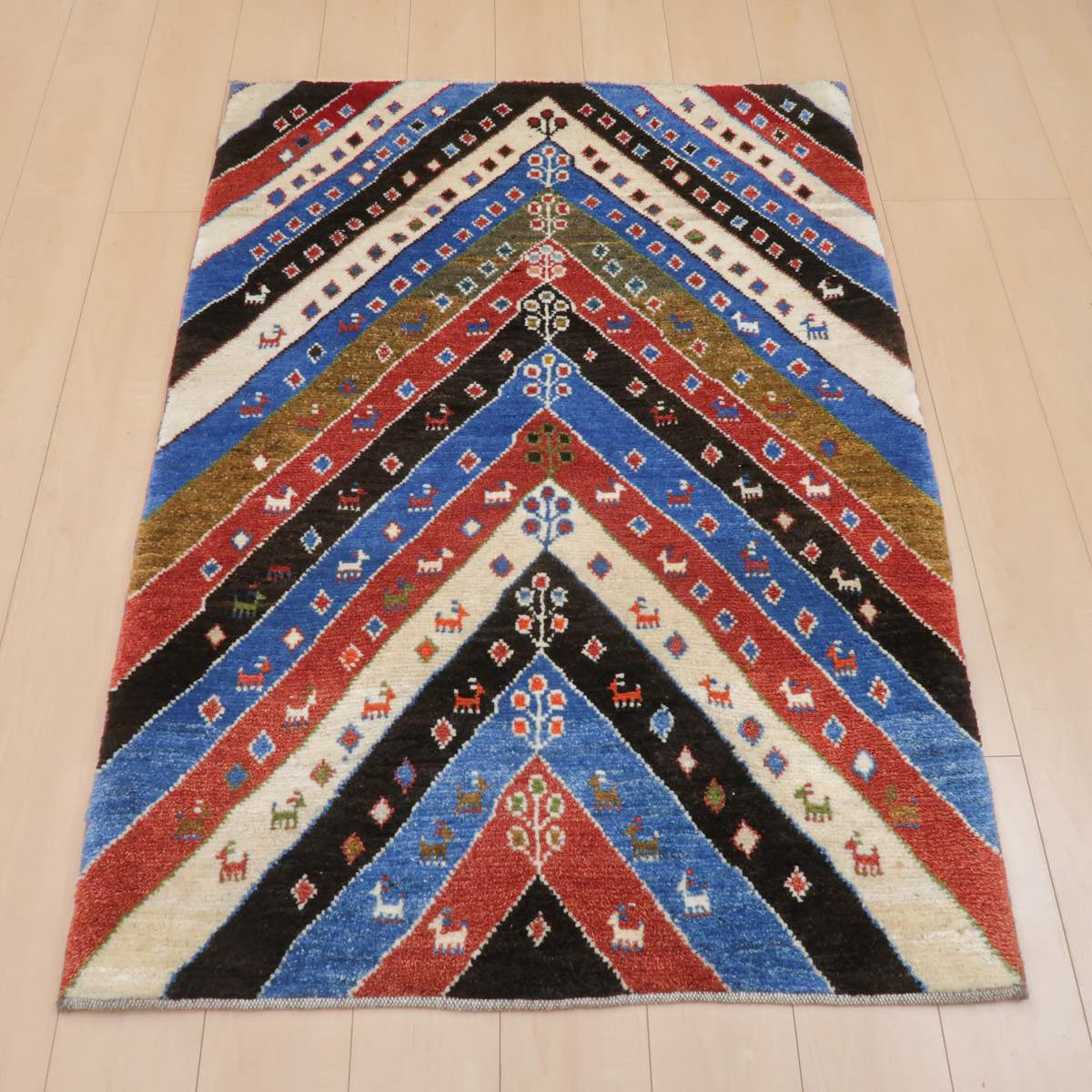 ギャッベ(ラティーフ) 145×103cm(BM-11664)