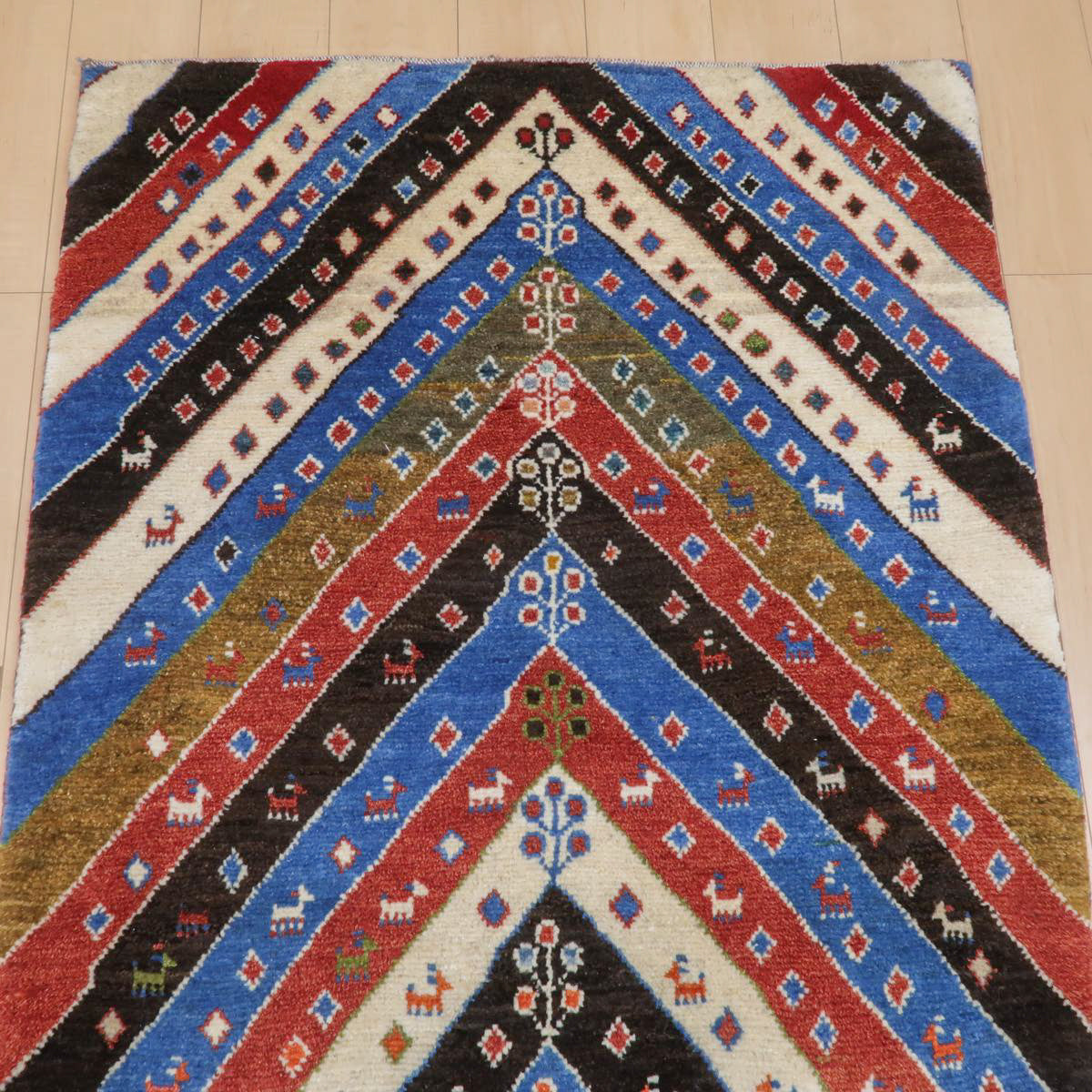 ギャッベ(ラティーフ) 145×103cm(BM-11664)