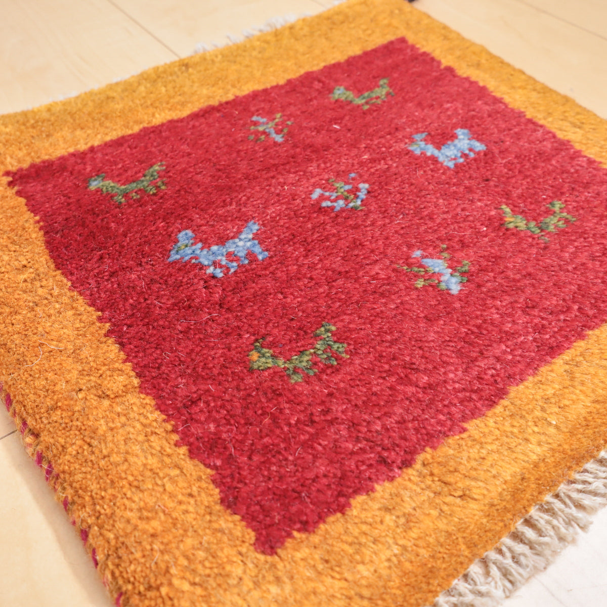 【2枚で46,000円】ギャッベ 40×41cm(BP-12201)