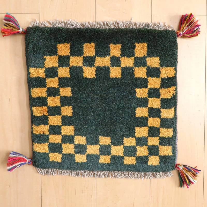 【2枚で46,000円】ギャッベ 39×41cm(BP-805)