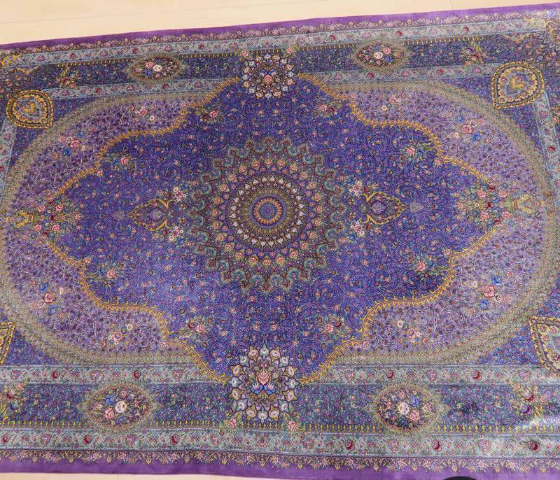 【在庫確保の予約受付中】高級ペルシャ絨毯シルク100% ジャムシーディ工房 207×134cm(FL-22173)