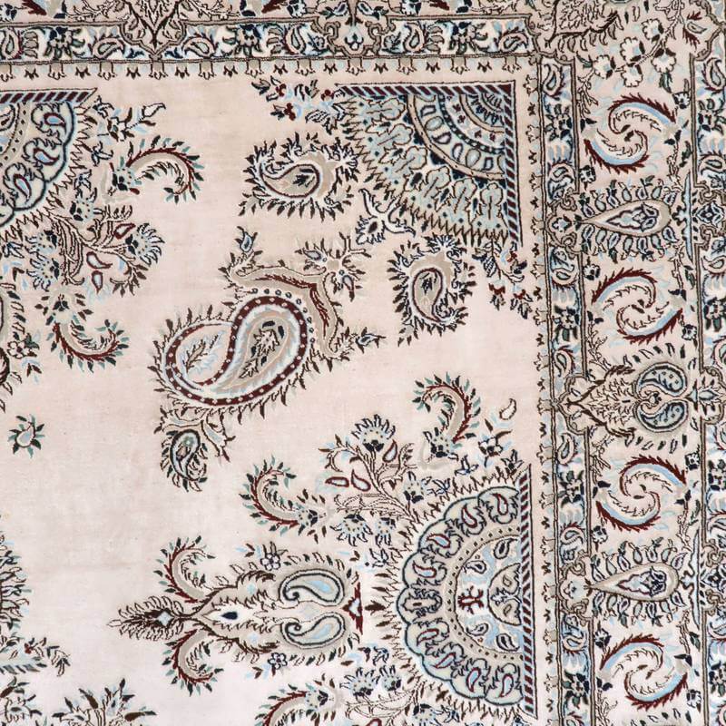 【在庫確保の予約受付中】高級ペルシャ絨毯ナイン産ハビビアン工房シルク 237×164cm(FL-22176)