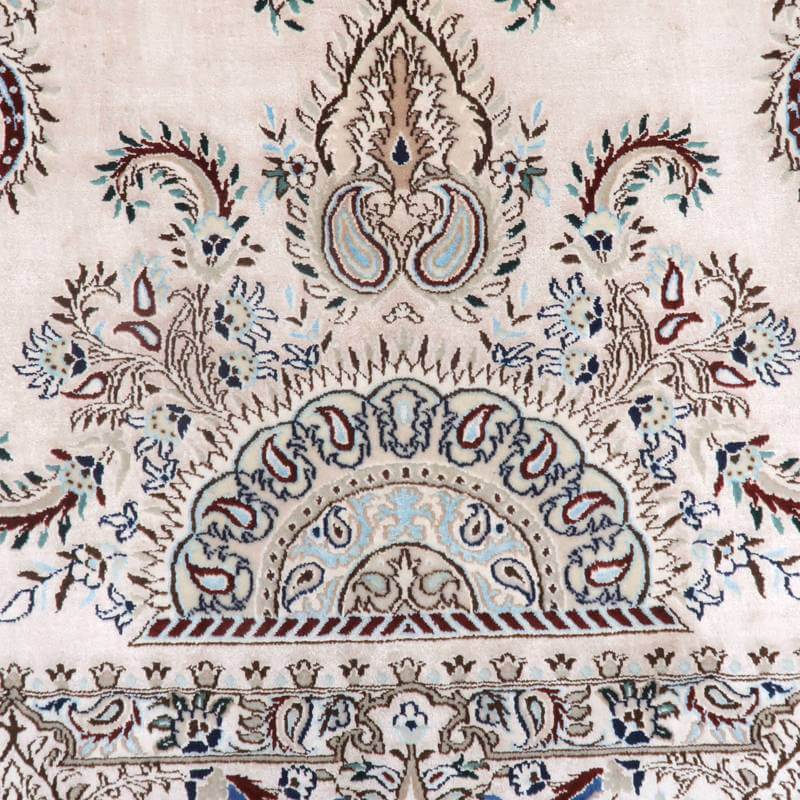 【在庫確保の予約受付中】高級ペルシャ絨毯ナイン産ハビビアン工房シルク 237×164cm(FL-22176)