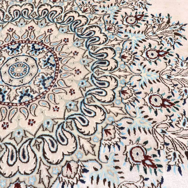 【在庫確保の予約受付中】高級ペルシャ絨毯ナイン産ハビビアン工房シルク 237×164cm(FL-22176)