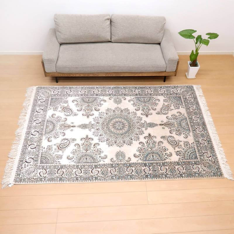 【在庫確保の予約受付中】高級ペルシャ絨毯ナイン産ハビビアン工房シルク 237×164cm(FL-22176)