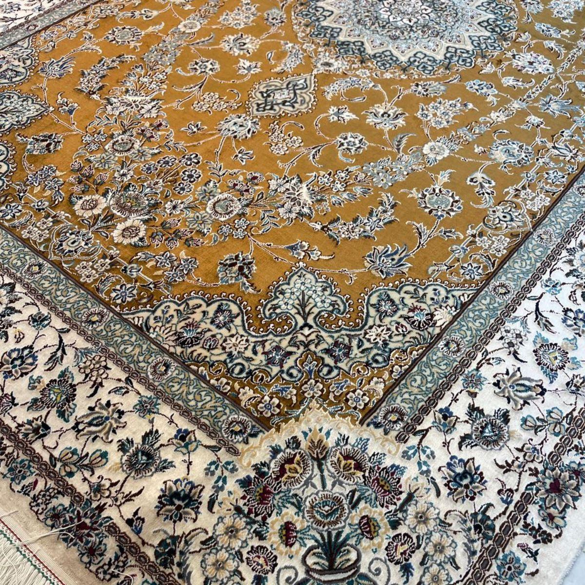 最高級ペルシャ絨毯(ナイン産)ハビビアン工房 227×147cm(FL-70363)
