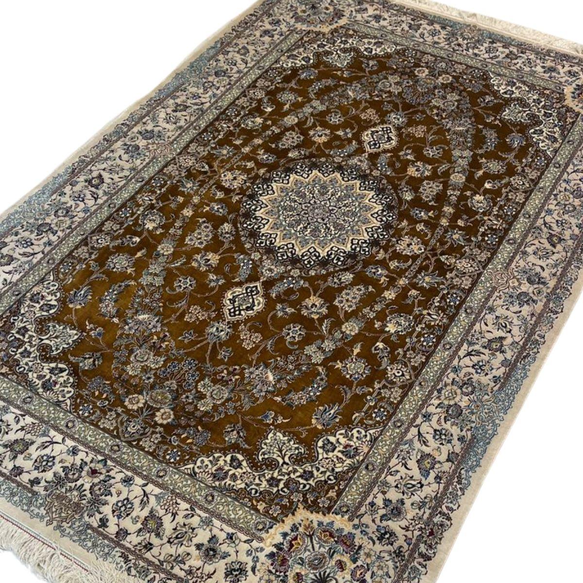 最高級ペルシャ絨毯(ナイン産)ハビビアン工房 227×147cm(FL-70363)