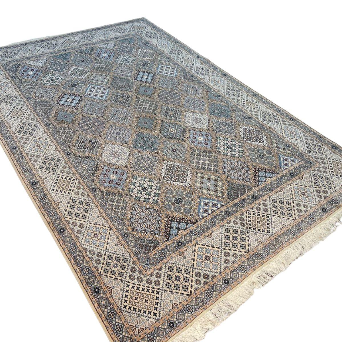 最高級ペルシャ絨毯(ナイン産)ハビビアン工房 308×208cm(FL-70366)