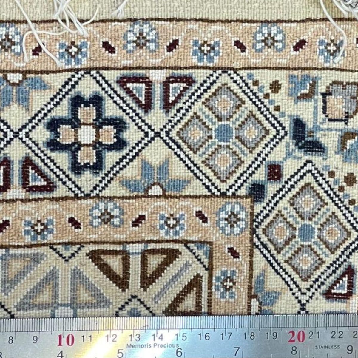 最高級ペルシャ絨毯(ナイン産)ハビビアン工房 308×208cm(FL-70366)