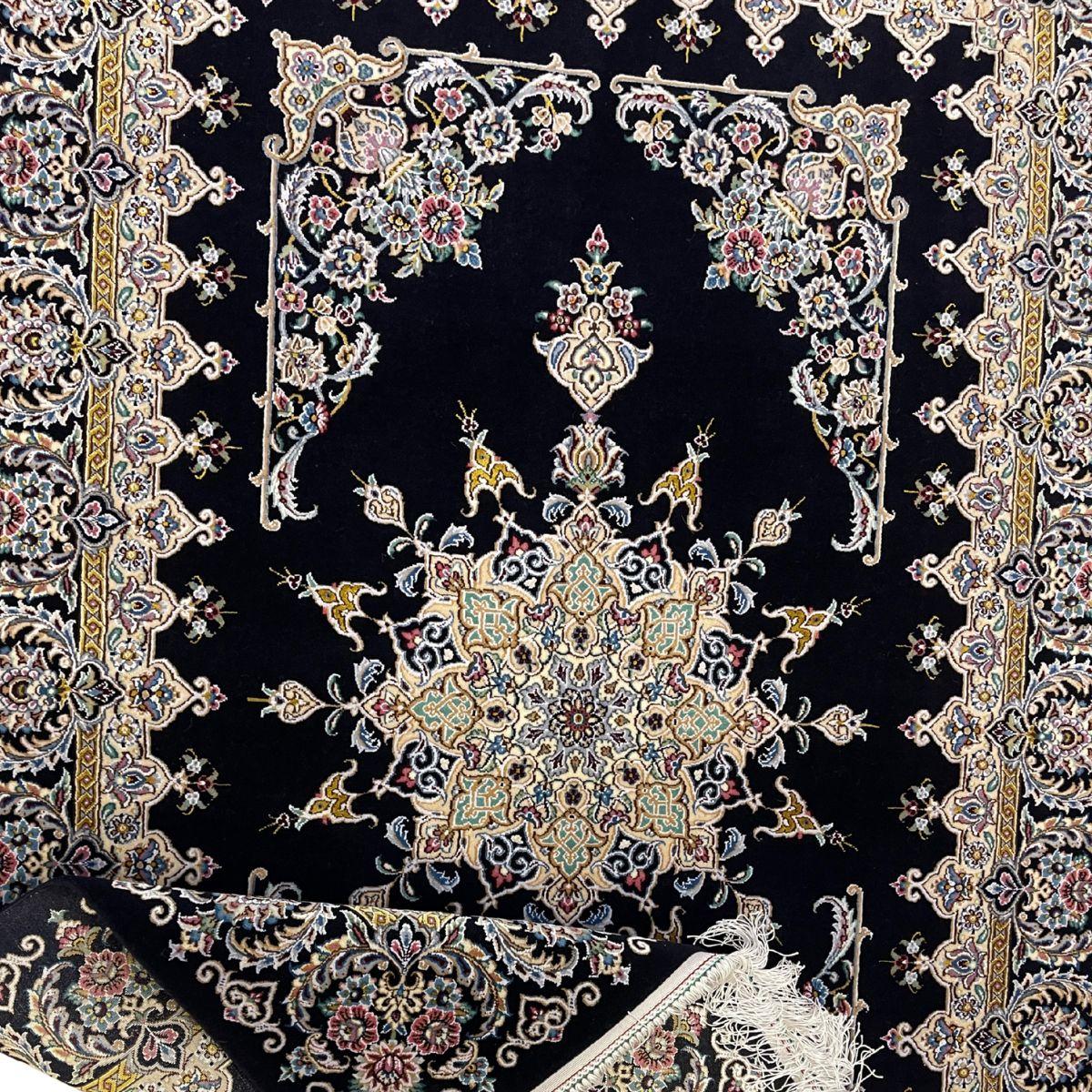 最高級ペルシャ絨毯(ナイン産)ハビビアン工房 162×111cm(FL-70374)