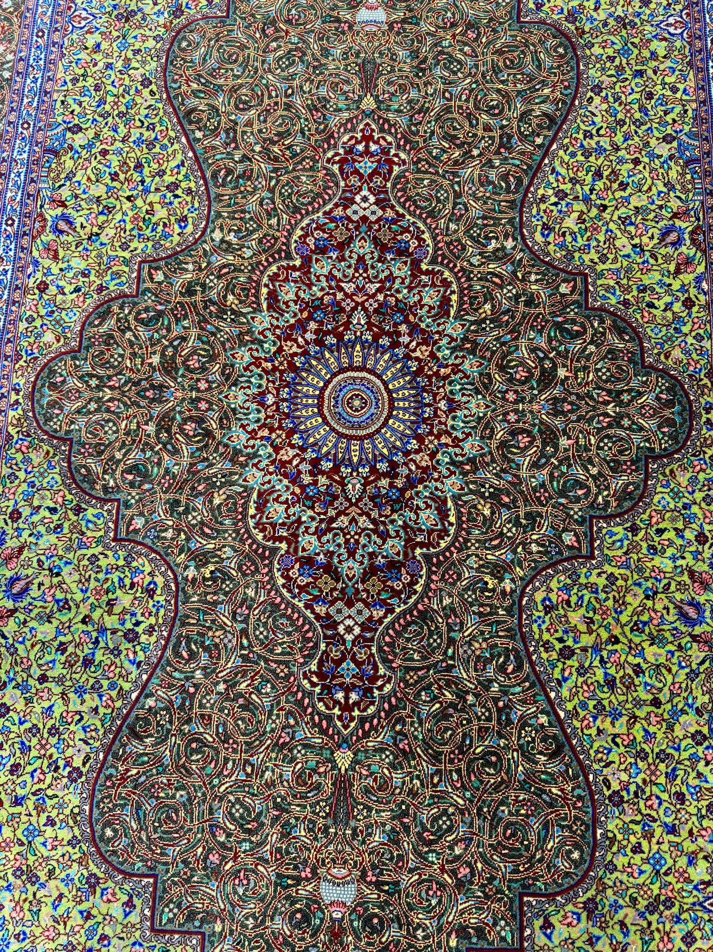 高級ペルシャ絨毯クム産シルク100% アッバス・ジャムシディ 155×102cm(FN-10007)