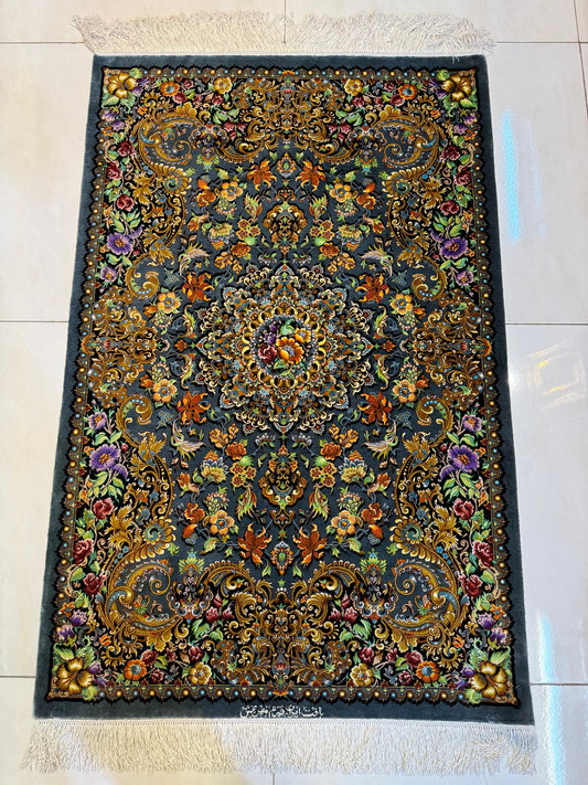 高級ペルシャ絨毯クム産シルク100% メフルバフ工房 123×80cm(FN-10008)
