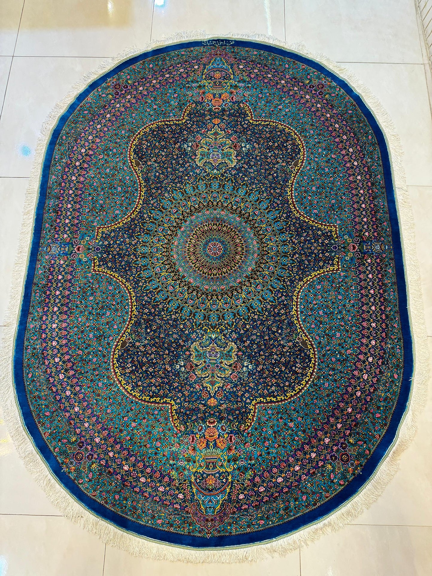 高級ペルシャ絨毯クム産シルク100% ジャムシディ工房 200×140cm(FN-10020)