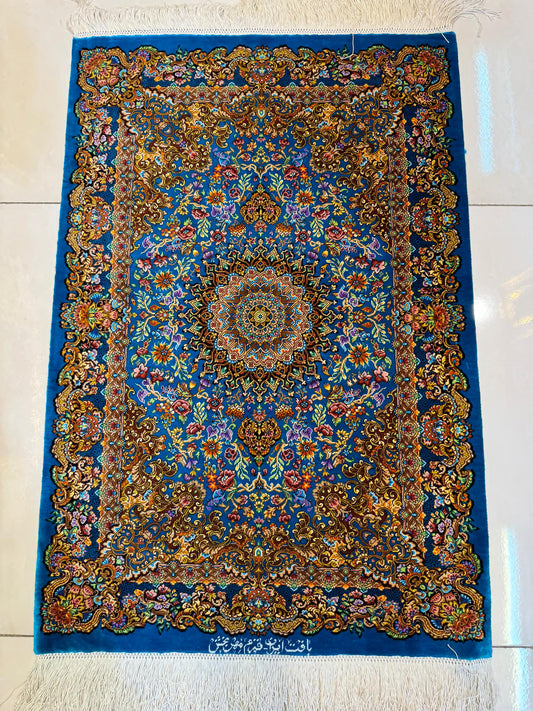 高級ペルシャ絨毯クム産シルク100%  メフルバフ工房 90×60cm(FN-10033)