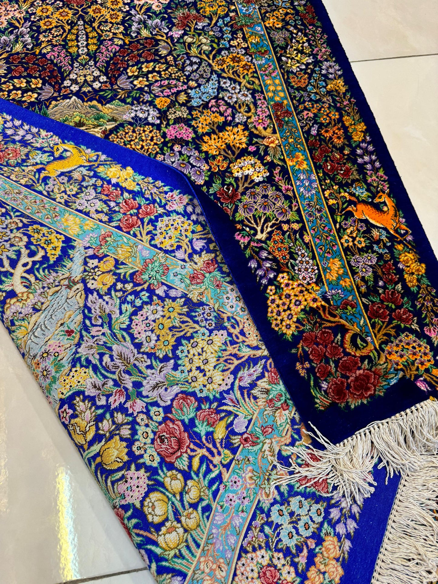 高級ペルシャ絨毯クム産シルク100% メフルバフ工房 120×78cm(FN-10040)