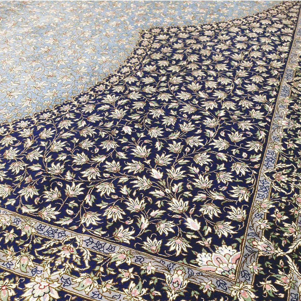 【1800万円Collection】ペルシャ絨毯(シルク100%手織り)マルーフ・モサヴィ 240×192cm(FN-70375)