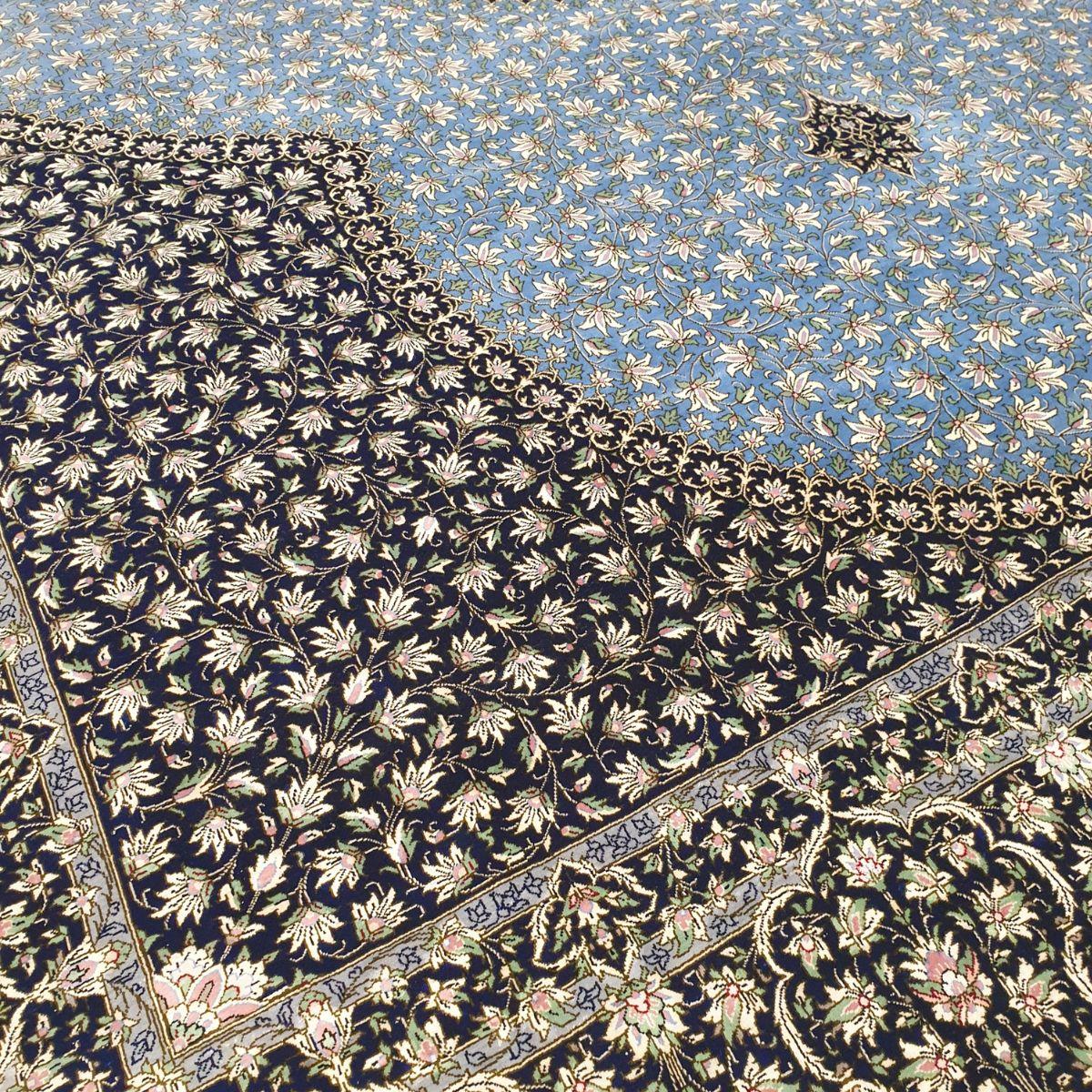 【1800万円Collection】ペルシャ絨毯(シルク100%手織り)マルーフ・モサヴィ 240×192cm(FN-70375)