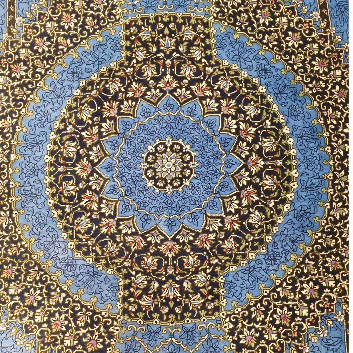 ペルシャ絨毯(シルク100%手織り)イランクム 205×136cm(FN-70378)
