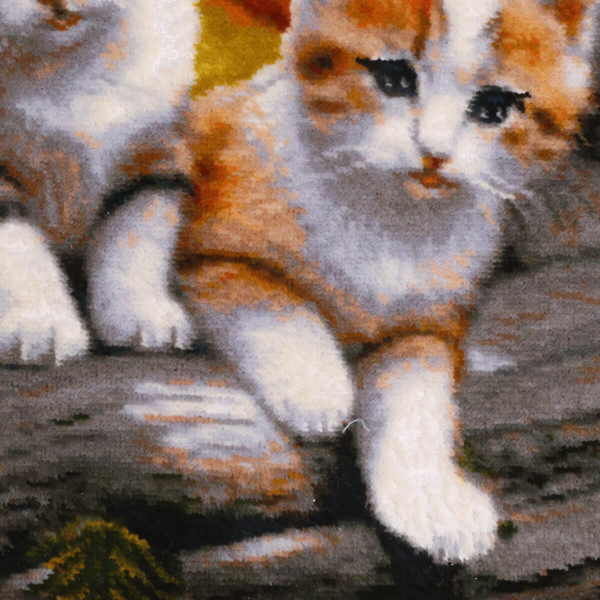 ペルシャ絨毯 タブリーズ産 絵画絨毯 75×56cm(FP-70268)
