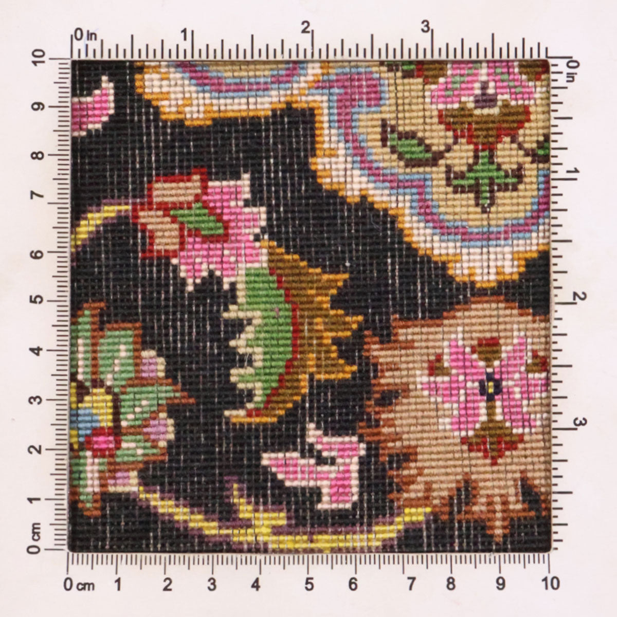 ペルシャ絨毯(イラン産)タブリーズ 67×48cm(FS-70009)