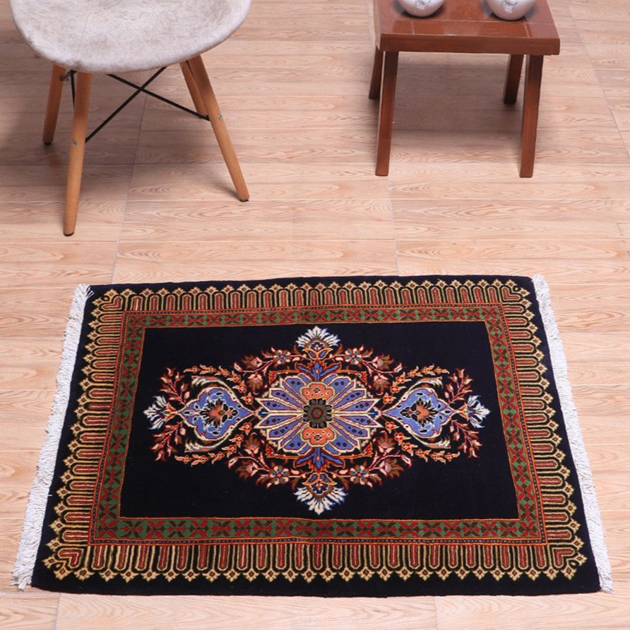 ペルシャ絨毯(イラン産)カーシャーン 91×78cm(FS-70020)