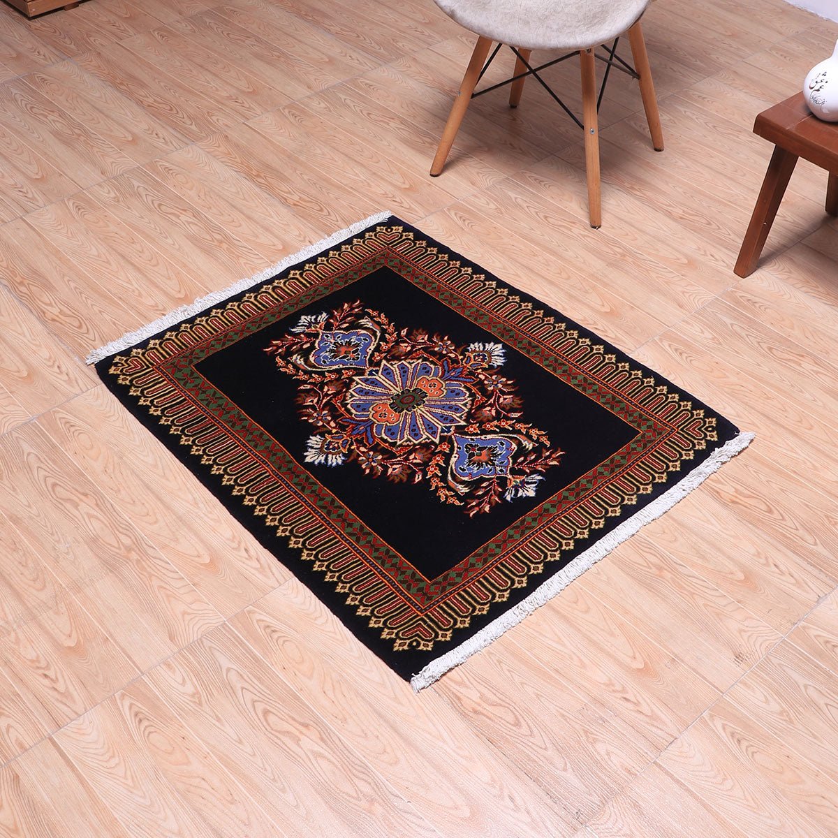 ペルシャ絨毯(イラン産)カーシャーン 91×78cm(FS-70020)