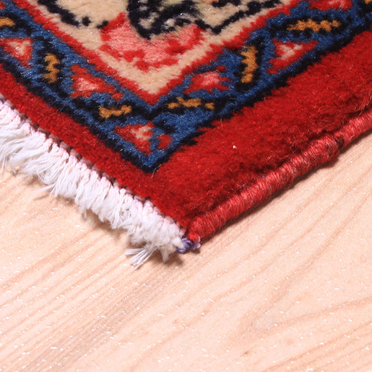 ペルシャ絨毯(イラン産)サルーク 132×79cm(FS-70022)