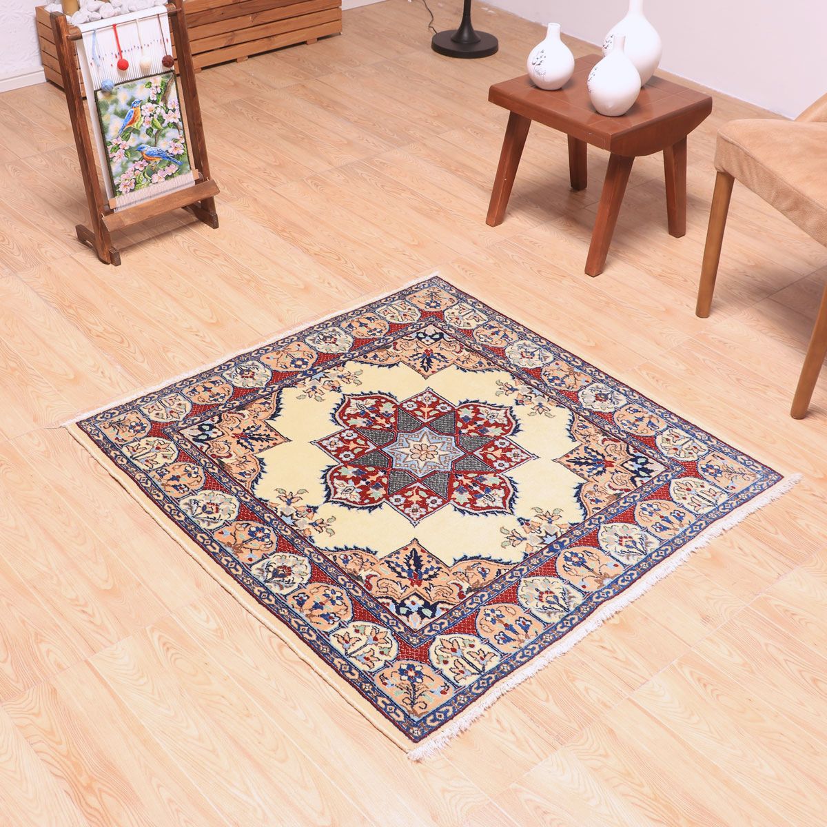 ペルシャ絨毯(イラン産)ナイン 103×99cm(FS-70023)