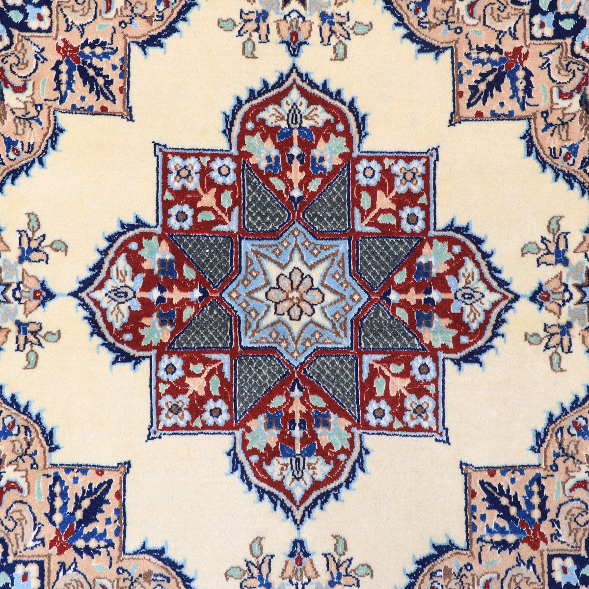 ペルシャ絨毯(イラン産)ナイン 103×99cm(FS-70023)