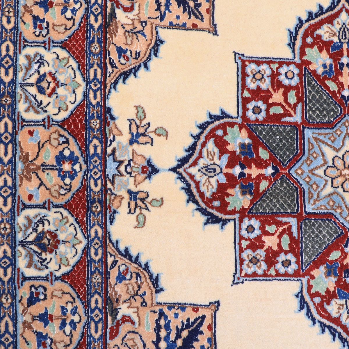 ペルシャ絨毯(イラン産)ナイン 103×99cm(FS-70023)