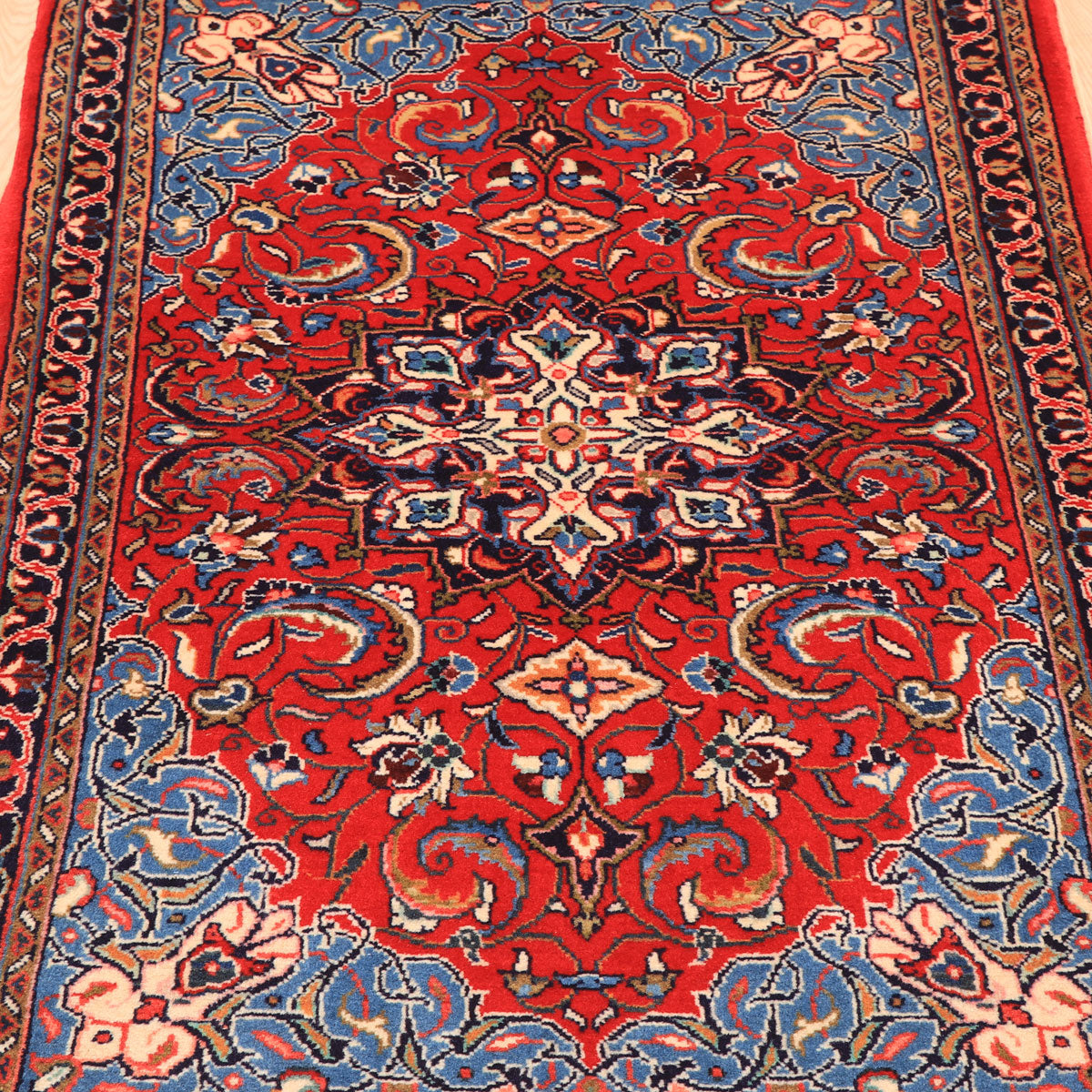 ペルシャ絨毯(イラン産)サルーク 132×77cm(FS-70027)