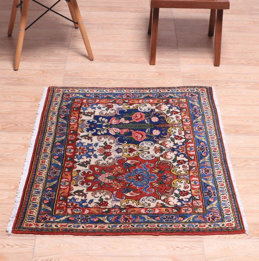 ペルシャ絨毯(イラン産)イスファハンアンティーク 94×81cm(FS-70051)