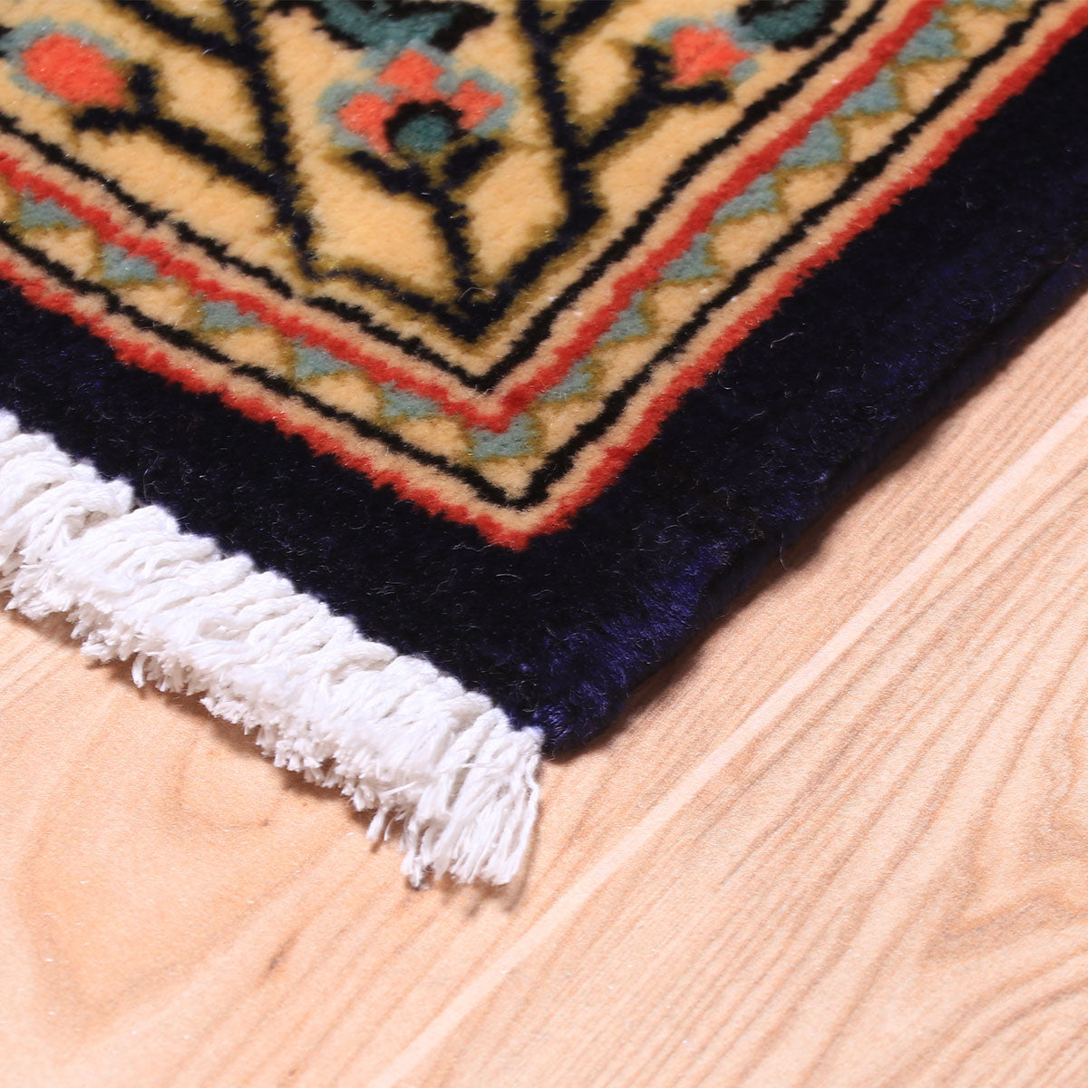 ペルシャ絨毯(イラン産)クム 87×61cm(FS-70056)
