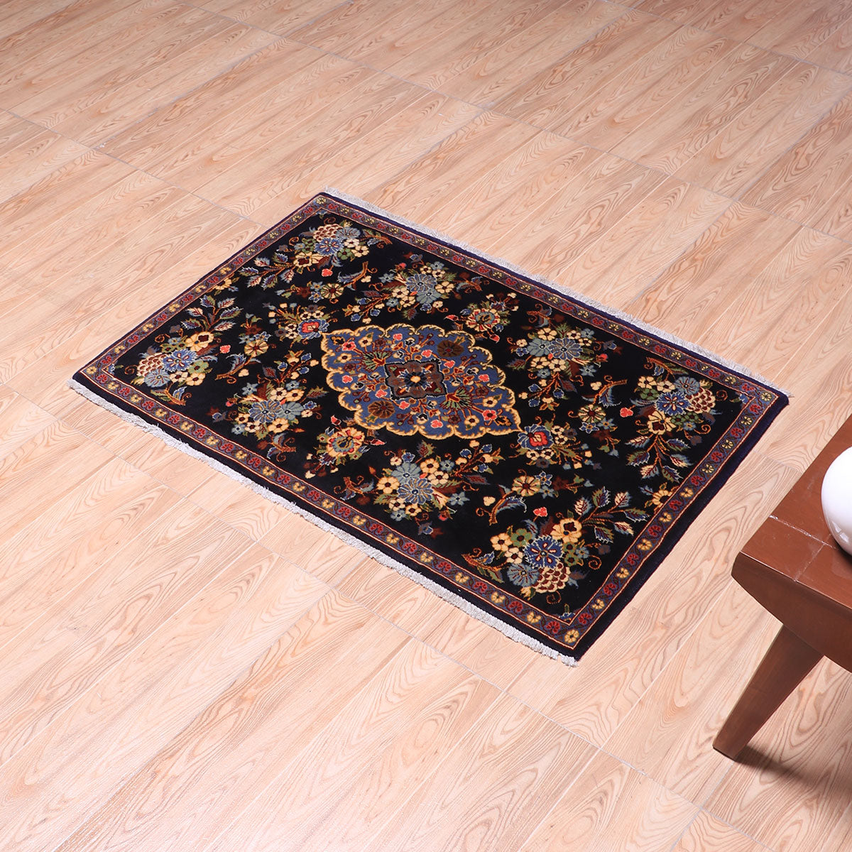 ペルシャ絨毯(イラン産)クム 102×67cm(FS-70060)