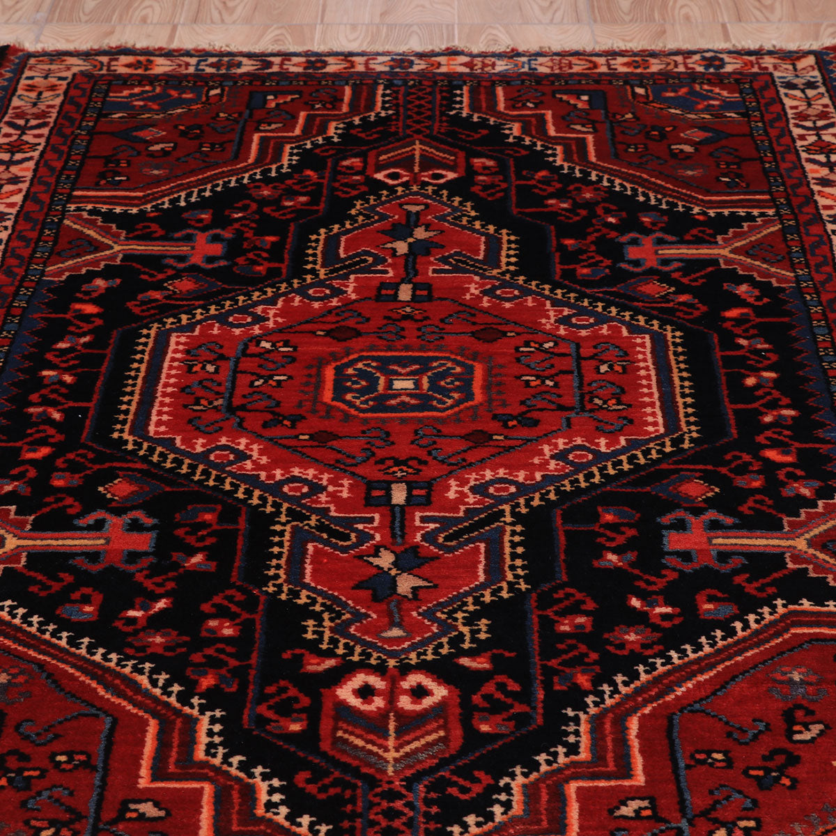 ペルシャ絨毯(イラン産)ゴルトク 140×90cm(FS-70061)