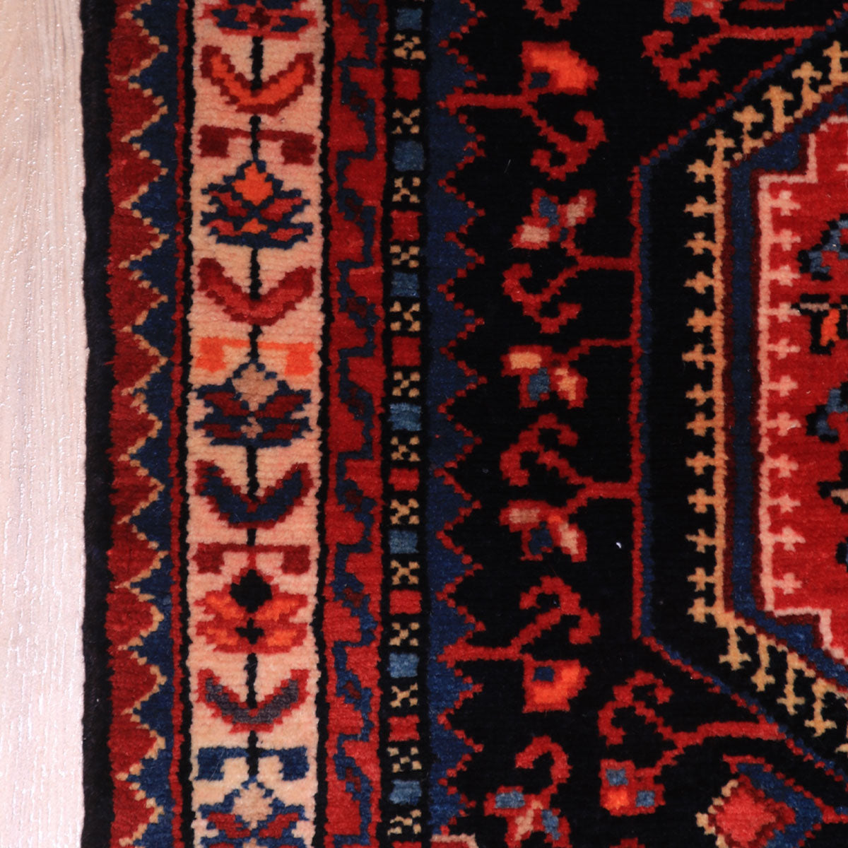 ペルシャ絨毯(イラン産)ゴルトク 140×90cm(FS-70061)