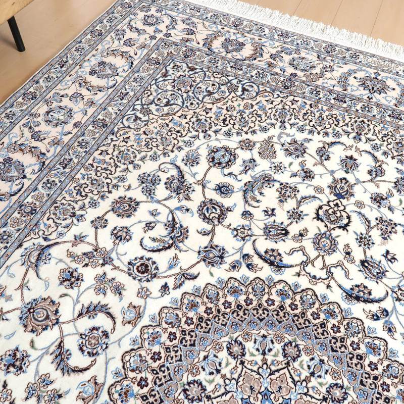 【在庫確保の予約受付中】高級ペルシャ絨毯ナイン産ハビビアン工房 260×205cm(FX-22178)