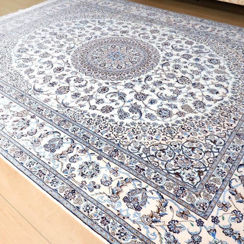 【在庫確保の予約受付中】高級ペルシャ絨毯ナイン産ハビビアン工房 260×205cm(FX-22178)