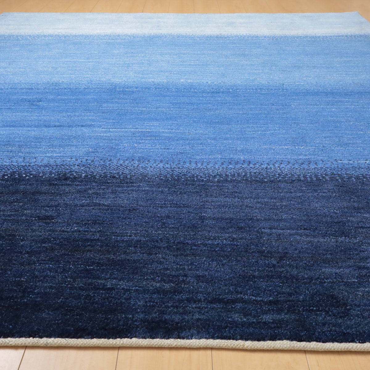 ギャッベ(ルリバフ) 206×202cm(HL-12047)