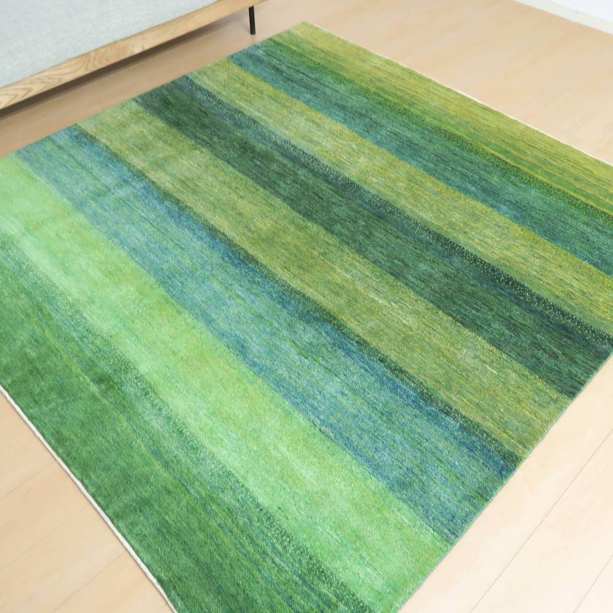 プレミアムギャッベ/ホシナマイ(ルリバフ) 206×203cm(HL-31154)