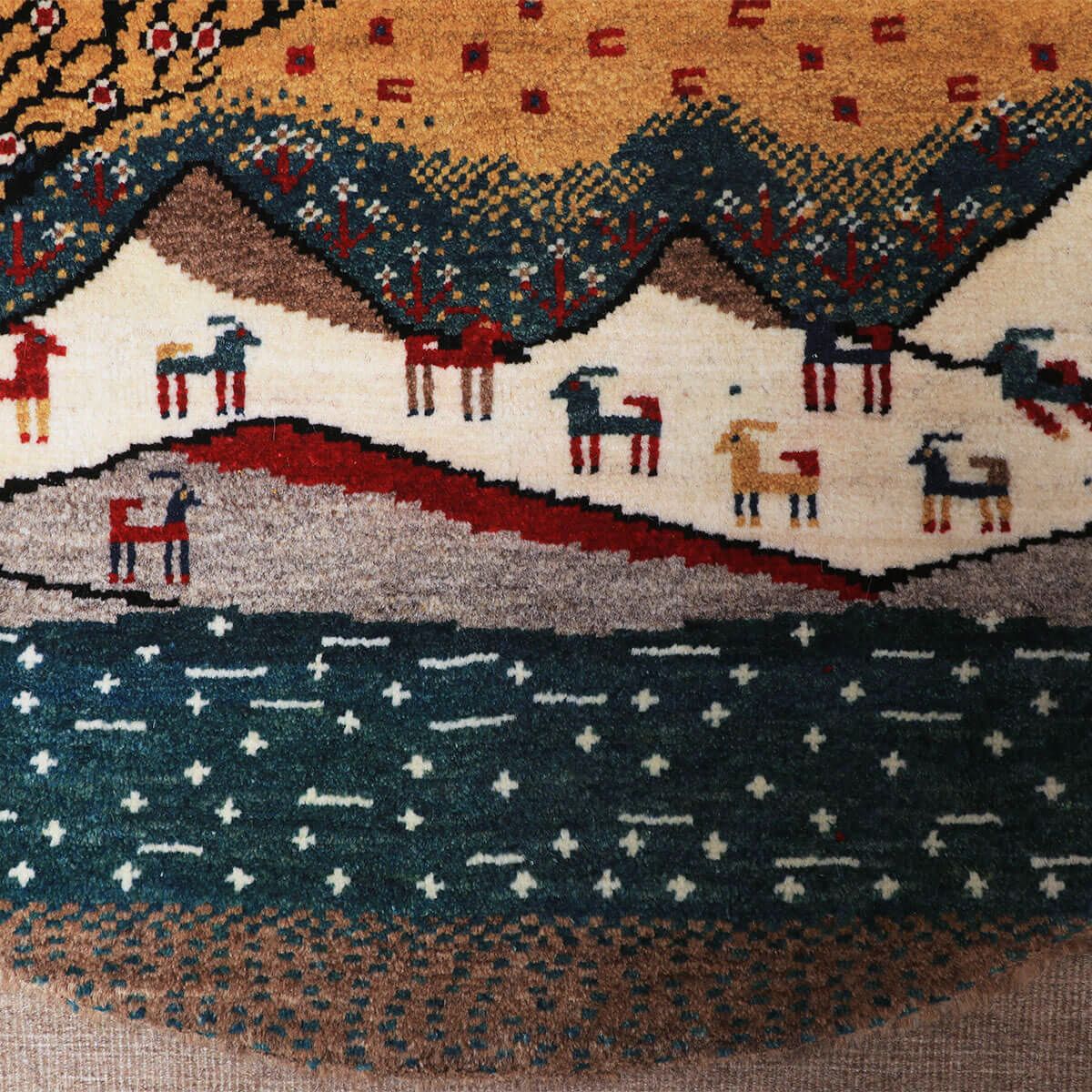 ギャッベ(ギャベ)ルリバフ 107×104cm(HM-70007)