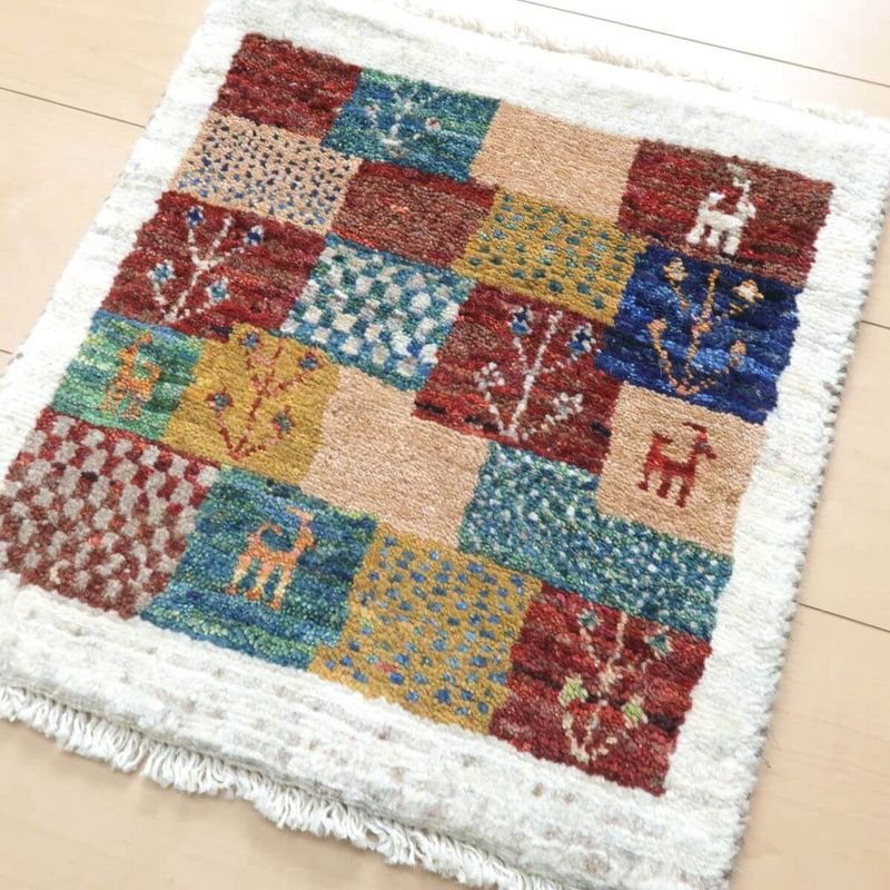 プレミアムギャッベ/ホシナマイ(カシュクリ) 40×41cm(HP-4040-2E8)