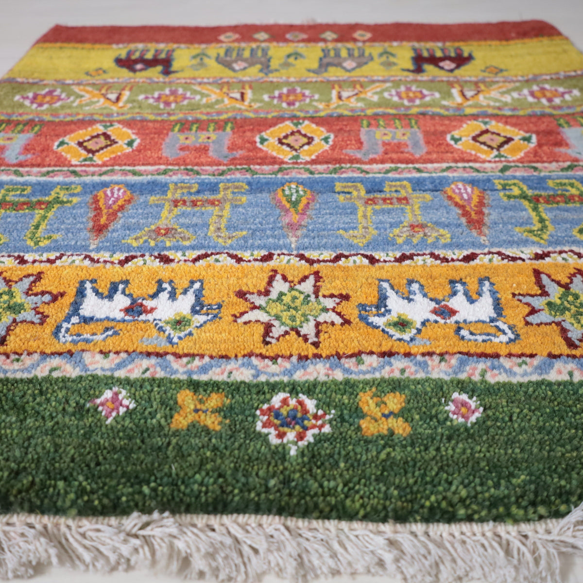 ギャッベ(ルリバフ) 64×61cm(HP-11928)