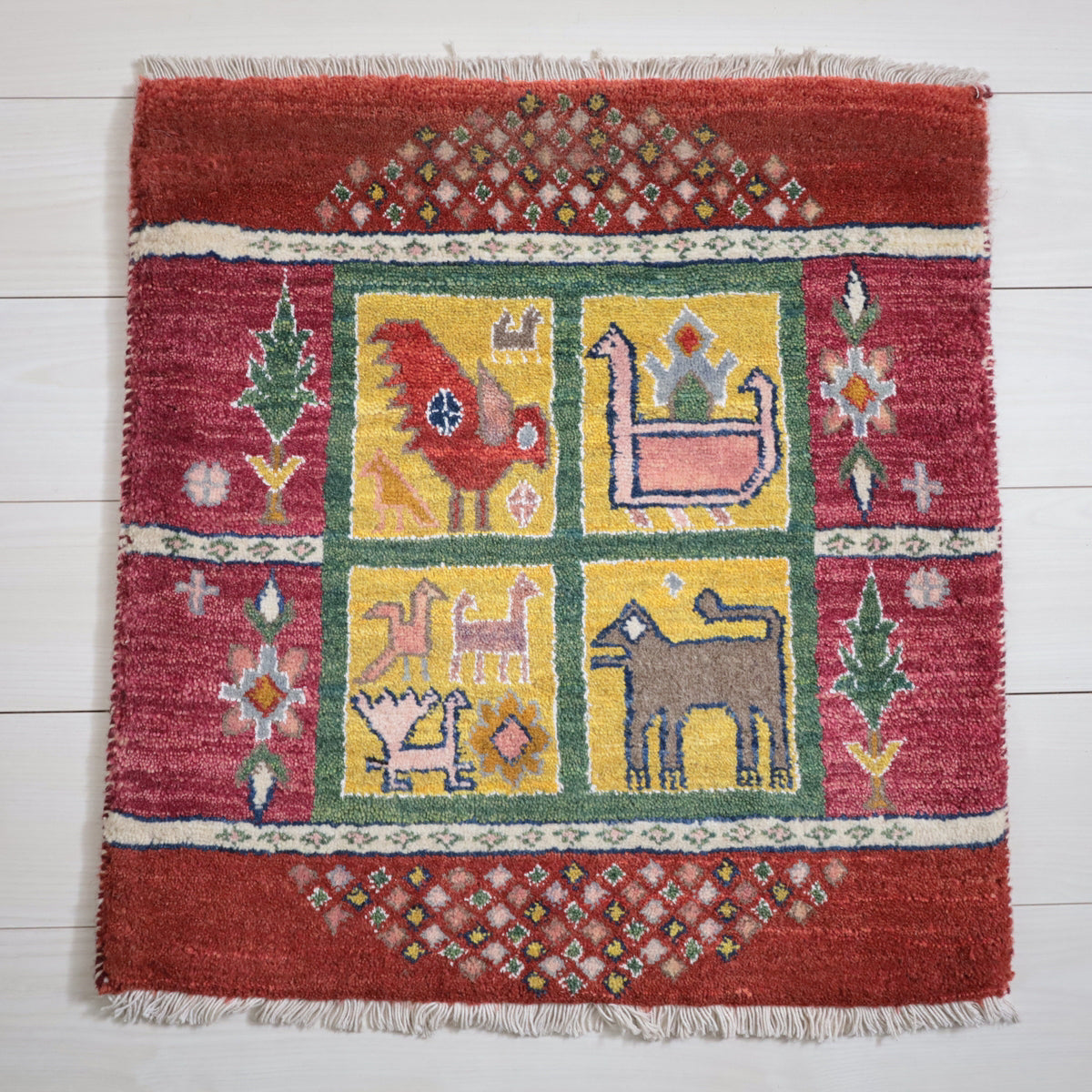 ギャッベ(ルリバフ) 67×65cm(HP-11972)