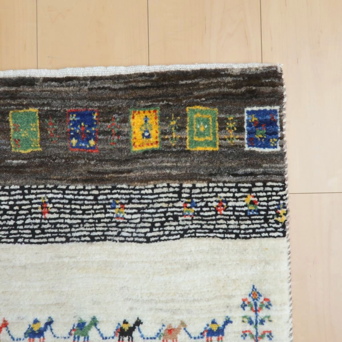 プレミアムギャッベ/ホシナマイ(カシュクリ) 91×63cm(HSS-11040)