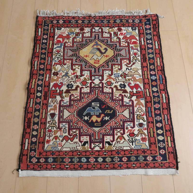 キリム・アゼルバイジャン 93×78cm(KSS-481)