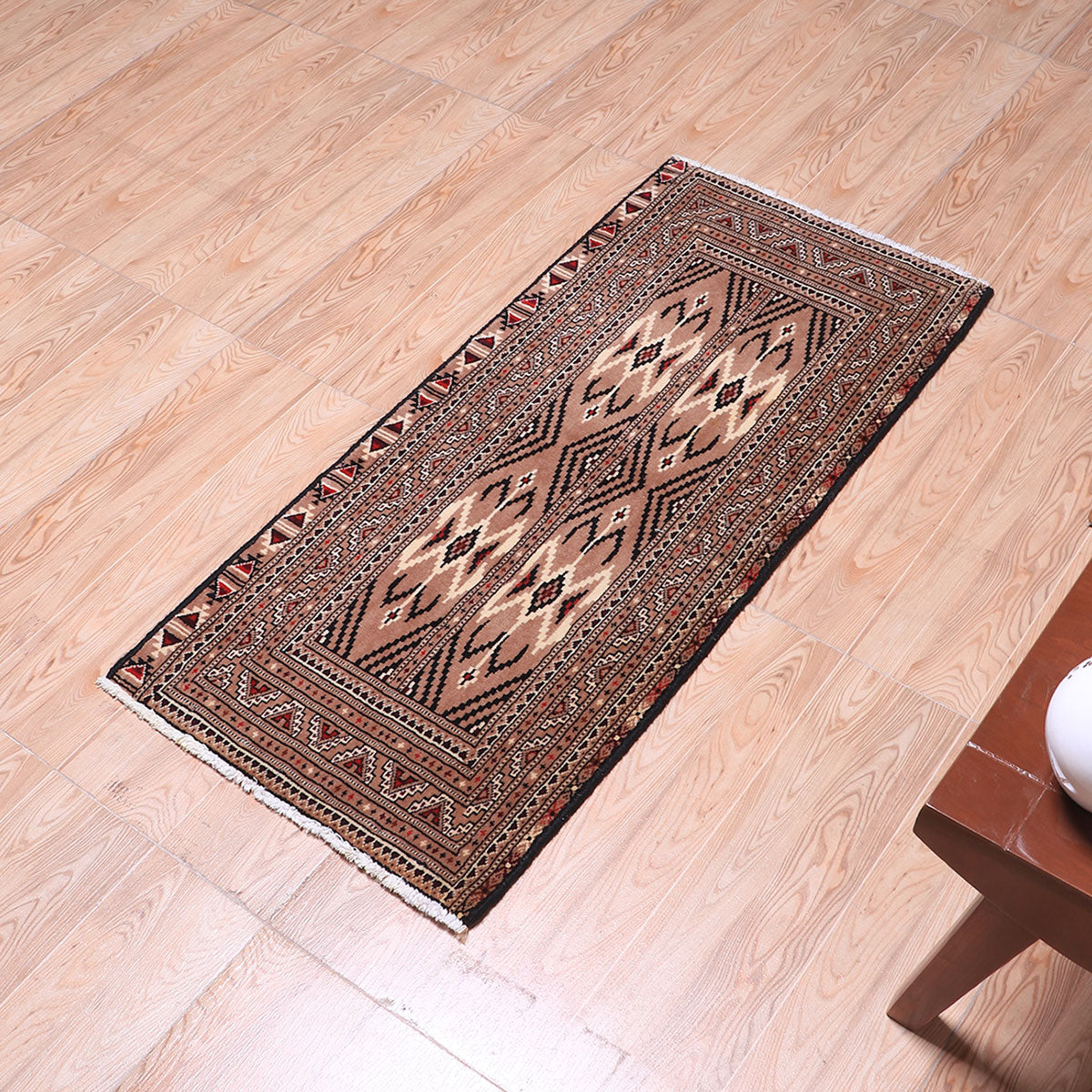 ペルシャ絨毯（イラン産）トルクメン　112×51cm（FS-70053）