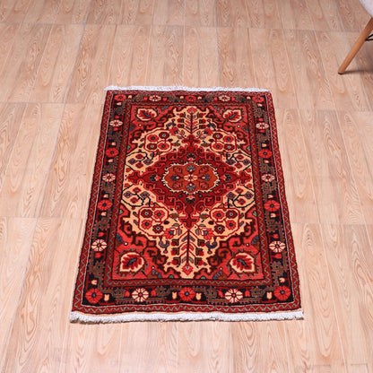 ペルシャ絨毯（イラン産）バクティアリ　105×65cm（FS-70063）